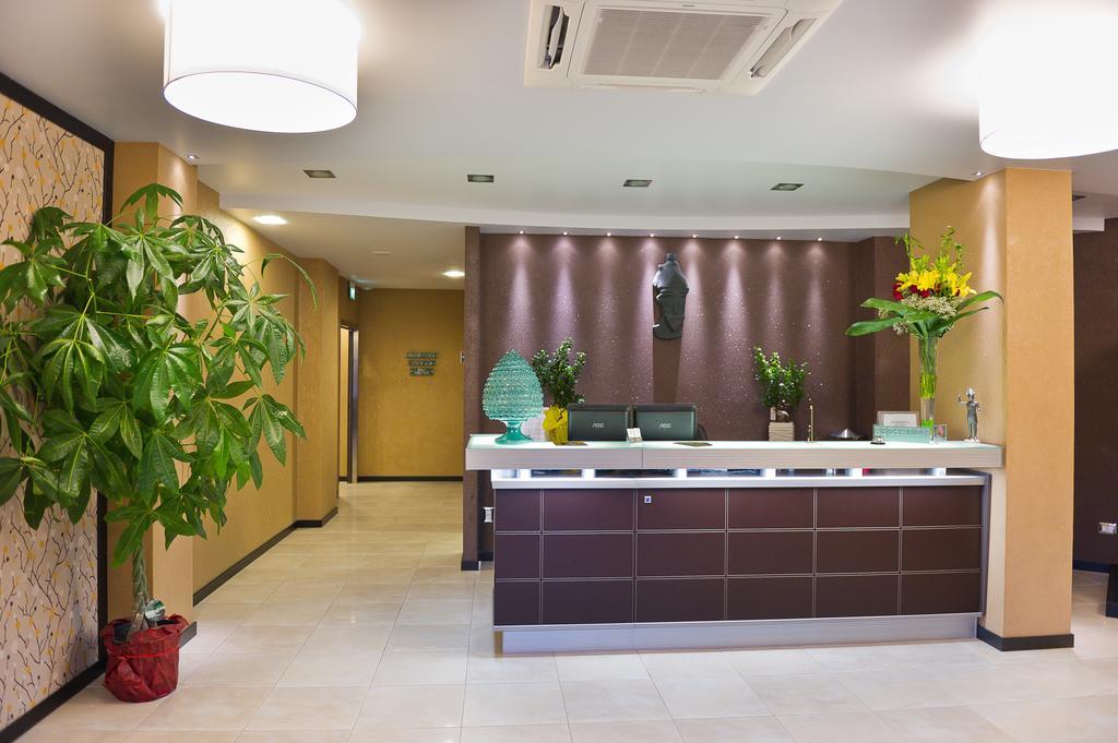 Hotel Melqart 3*